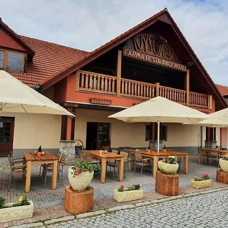 高农场酒店 Chrastava