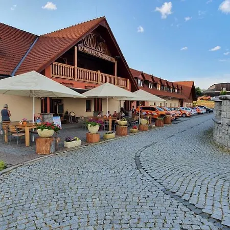 Hotel Farma Vysoka 3*