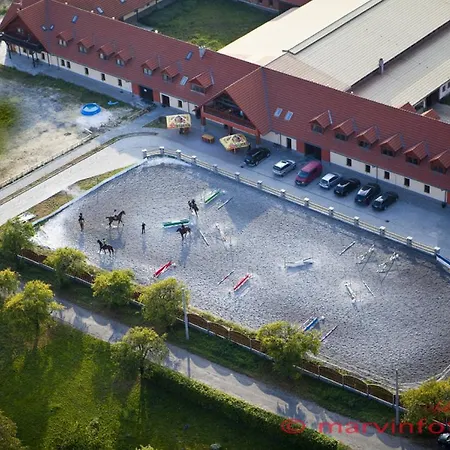 Hotel Farma Vysoká 3*
